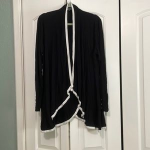 Caribe black and white tipped cardigan 1x/xxl